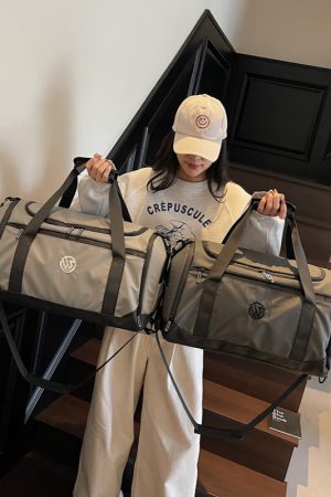 Lightweight Women's Short Trip Handbag, Large Capacity Travel Bag, Dual-Use Shoulder Backpack for Business & Gym