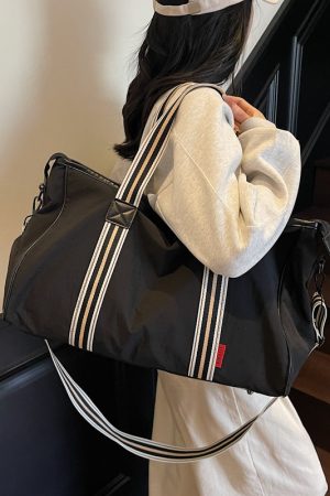 Lightweight Women's Travel Bag, Stylish Large Capacity Carry-On Luggage, Versatile Outdoor Storage Tote for Short Trips & Gym