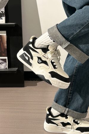 Lightweight Women's White Canvas Sneakers - Breathable Mesh Sports Shoes for Summer - Versatile Casual Footwear