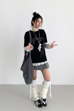 Loose Casual Black and White Short Sleeve T-Shirt with Text Print - Round Neck, Trendy Street Style, Everyday Essential