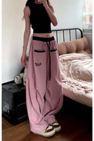 Loose Fit Vintage Plaid Work Pants for Women - Draped Wide-Leg Sports Casual Curved Design with Drawstring Elastic Waist