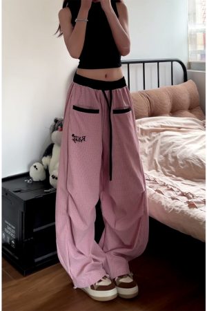 Loose Fit Vintage Plaid Work Pants for Women - Draped Wide-Leg Sports Casual Curved Design with Drawstring Elastic Waist