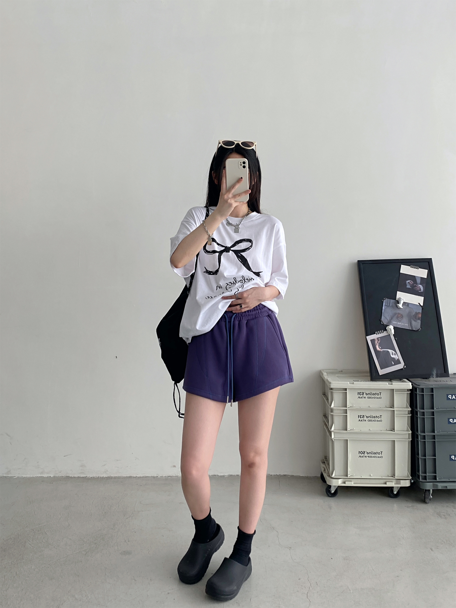 Loose-Fitting Casual Summer Shorts for Outdoor Wear - Comfortable Sports Sweatpants in Sun Grapefruit Color Loose-Fitting Casual Summer Shorts for Outdoor Wear - Comfortable Sports Sweatpants in Sun Grapefruit Color