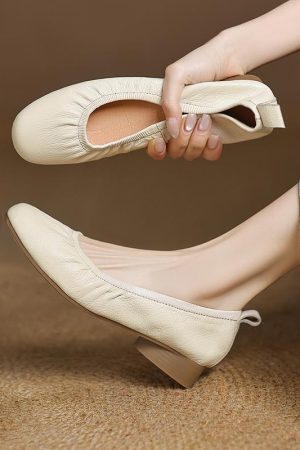 Low-Heeled Chunky Sole Genuine Leather Moccasin Flats - Ultra-Soft Small Shoes for Comfortable Everyday Wear