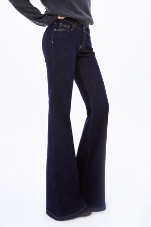 Low-Rise Raw Color Straight-Leg Flared Jeans - 90s Vintage Inspired Denim for Effortless Style