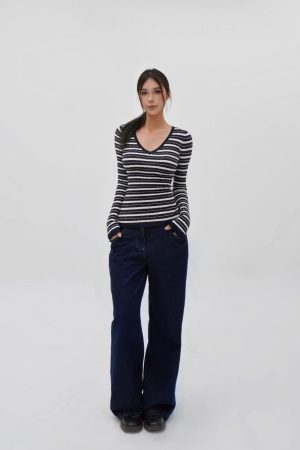 Low-Rise Vintage Loose Wide-Leg Jeans for Women - 90s Inspired Denim Trousers