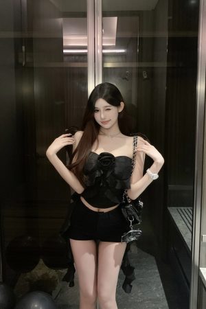 Low-Waist Hollow Design Summer Slim-Fit Short Pants for Women - Luna Lunna Pure Desire Style Hot Pants