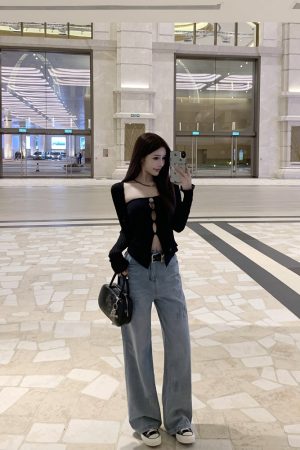 Luna Lona Ice Silk Knitted Women's Short Cardigan with Lace Trim - Lightweight, Elegant Layering for Spring and Summer