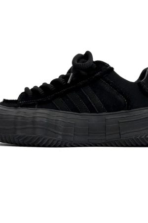 Men's and Women's Black Warrior Three-Stripe Canvas Board Shoes - Trendy Japanese-Style Couple Sneakers