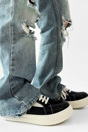 Men's and Women's Clean Fit Inverted Triangle Board Shoes - Trendy Casual Derby Sneakers, Minimalist Style for Couples