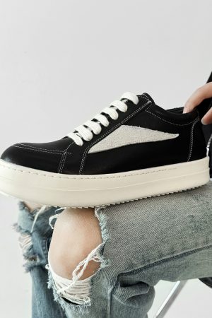 Men's and Women's Clean Fit Inverted Triangle Board Shoes - Trendy Casual Derby Sneakers, Minimalist Style for Couples