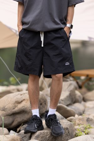 Men's and Women's Summer Outdoor Quick-Dry Breathable Sports Shorts - Solid Color Loose Fit Lightweight Beach Five-Point Pants