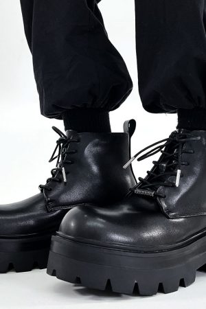Men's Black Thick-Soled Martin Boots - Trendy Height-Increasing Motorcycle Style, Japanese Retro Big-Toe Short Work Boots
