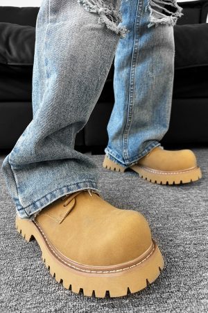 Men's British Retro Round-Toe Derby Shoes - Cleanfit Brown Leather, Thick Sole, Height-Increasing Mickey Design, Trendy Work Style