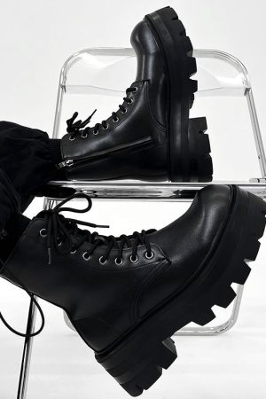 Men's British Style Zipper Chelsea Martin Boots - Height-Increasing Genuine Leather High-Top Thick-Soled Fleece Snow Boots for Autumn & Winter