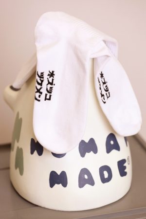 Men's Japanese Mid-Tube Cotton Sports Socks - Odor-Resistant, Sweat-Absorbing, Breathable, 2 Pairs Pack, Perfect for Active Wear