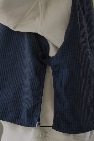 Men's Japanese Spring Hooded Vest - Loose Sleeveless Jacket for City Boy Outdoor Style