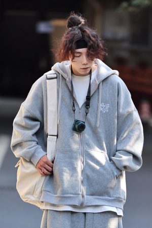 Men's Japanese-Style Fleece-Lined Hooded Sweatshirt, Loose Fit Solid Color Jacket for Autumn and Winter, Versatile City Style
