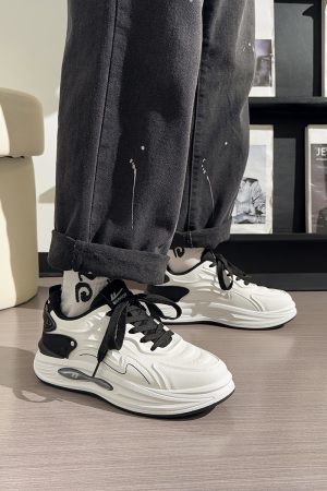 Men's Korean Style Casual Sports Shoes - Versatile Soft-Soled White Sneakers for Spring - Trendy Niche Footwear