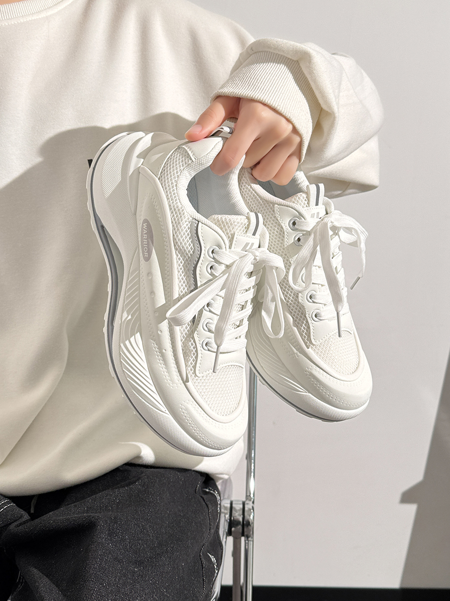 Men's Korean Style Casual Sports Shoes - Versatile Soft-Soled White Sneakers for Spring - Trendy Niche Footwear Men's Korean Style Casual Sports Shoes - Versatile Soft-Soled White Sneakers for Spring - Trendy Niche Footwear