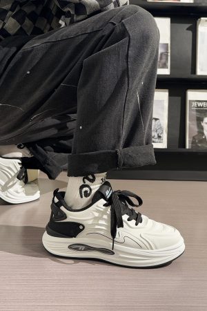 Men's Korean Style Casual Sports Shoes - Versatile Soft-Soled White Sneakers for Spring - Trendy Niche Footwear