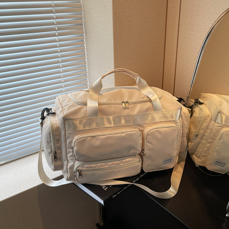 Men's Large Capacity Sports Fitness Bag - Lightweight Shoulder Tote for Short Trips & Business Travel - Versatile Maternity Luggage Bag Men's Large Capacity Sports Fitness Bag - Lightweight Shoulder Tote for Short Trips & Business Travel - Versatile Maternity Luggage Bag