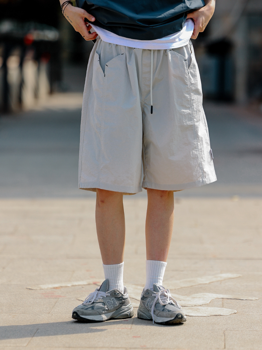 Men's Loose-Fit Japanese Retro Pocket Shorts - Casual Thin Streetwear Five-Point Design Men's Loose-Fit Japanese Retro Pocket Shorts - Casual Thin Streetwear Five-Point Design