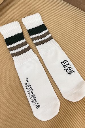 Men's Mid-Tube Socks, Japanese-Style Printed Couple Socks for Autumn & Winter, Women's American Sports Socks, Trendy Streetwear Fashion