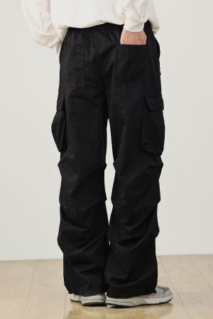 Men's Multi-Pocket Loose Double-Pleat Cargo Pants - Windproof Japanese Casual Style for Outdoor Adventures, National Trend