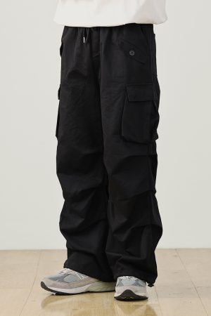 Men's Multi-Pocket Loose Double-Pleat Cargo Pants - Windproof Japanese Casual Style for Outdoor Adventures, National Trend