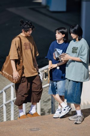 Men's Outdoor Functional Windbreaker Shorts, Quick-Drying Loose Seven-Point Pants with Large Pockets for Active Adventures