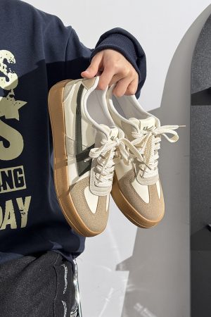 Men's Retro Black Canvas Sneakers - Summer Minimalist Soft-Soled Commuting Shoes, Stylish Breathable Design