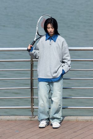 Men's Retro Striped Color-Block Fake Two-Piece Sweatshirt with V-Neck Design - Loose Fit, Versatile Style for 90s and Y2K Inspired Looks