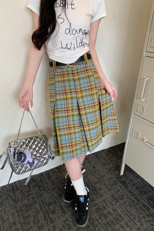 Mid-Length American Vintage Plaid Pleated Skirt for Women, High-Waisted A-Line Checkered Design, College Style for Spring and Summer
