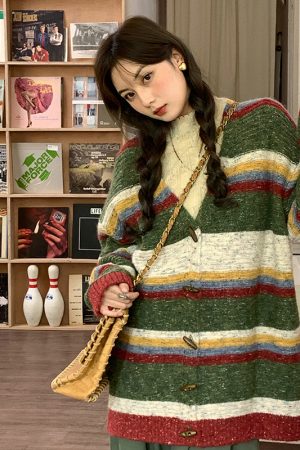 Mid-Length Knitted Sweater Coat for Women, Thickened Horn Button Cardigan, Vintage Style for Spring and Autumn Fashion
