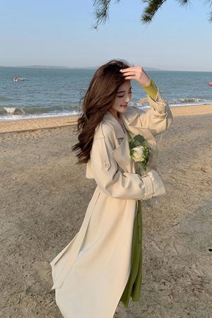 Mid-Length Women's Trench Coat - 2024 British Style Thin Fashionable Outerwear for Spring and Autumn, Chic Student Look