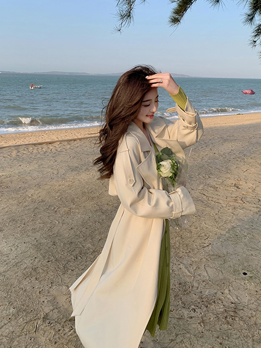 Mid-Length Women's Trench Coat - 2024 British Style Thin Fashionable Outerwear for Spring and Autumn, Chic Student Look Mid-Length Women's Trench Coat - 2024 British Style Thin Fashionable Outerwear for Spring and Autumn, Chic Student Look