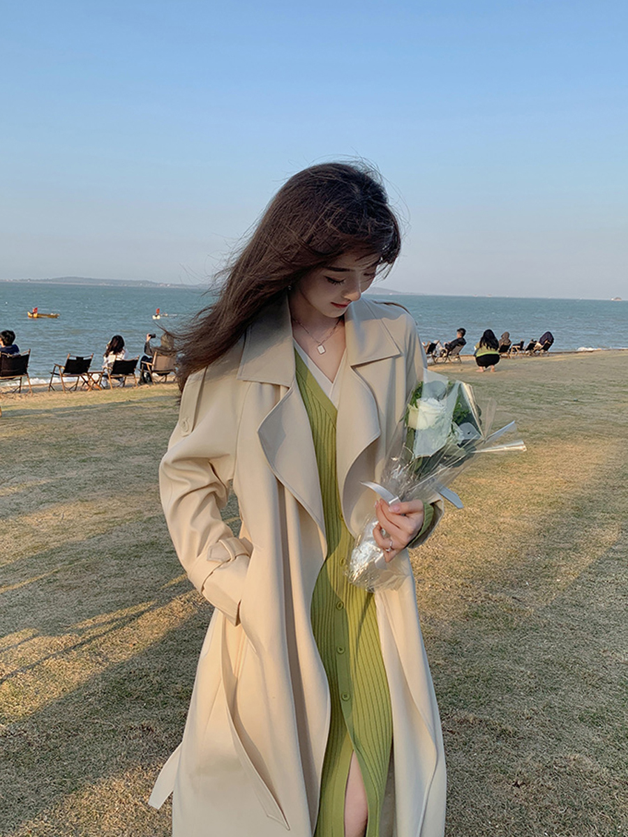 Mid-Length Women's Trench Coat - 2024 British Style Thin Fashionable Outerwear for Spring and Autumn, Chic Student Look Mid-Length Women's Trench Coat - 2024 British Style Thin Fashionable Outerwear for Spring and Autumn, Chic Student Look