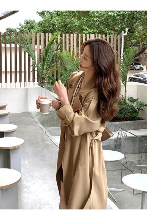 Mid-Length Women's Trench Coat - 2024 British Style Thin Fashionable Outerwear for Spring and Autumn, Chic Student Look