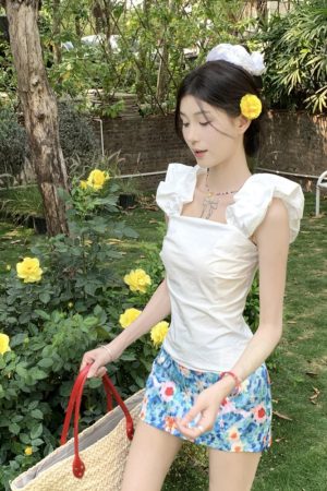 Midsummer Floral Bodycon Mini Skirt for Women, Low Waist Vacation Skirt in Vibrant Colors, Perfect for 90s or Y2K Style