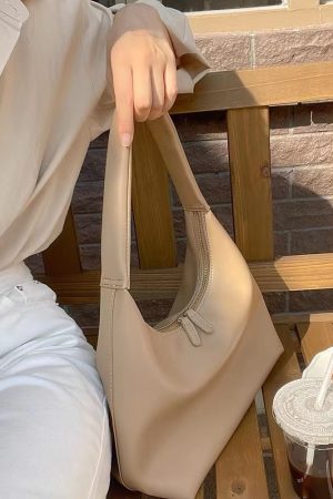 Milk Tea Color Minimalist Dumpling Bag - Soft Leather Retro Shoulder Underarm Bag in Korean Style for Versatile Everyday Use