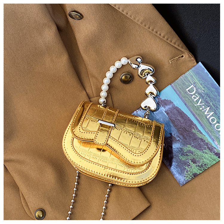 Mini Handbag for Women - Spring/Summer 2025 Niche Design with Fashionable Pearl Chain Crossbody Style, High-Quality Texture Mini Handbag for Women - Spring/Summer 2025 Niche Design with Fashionable Pearl Chain Crossbody Style, High-Quality Texture