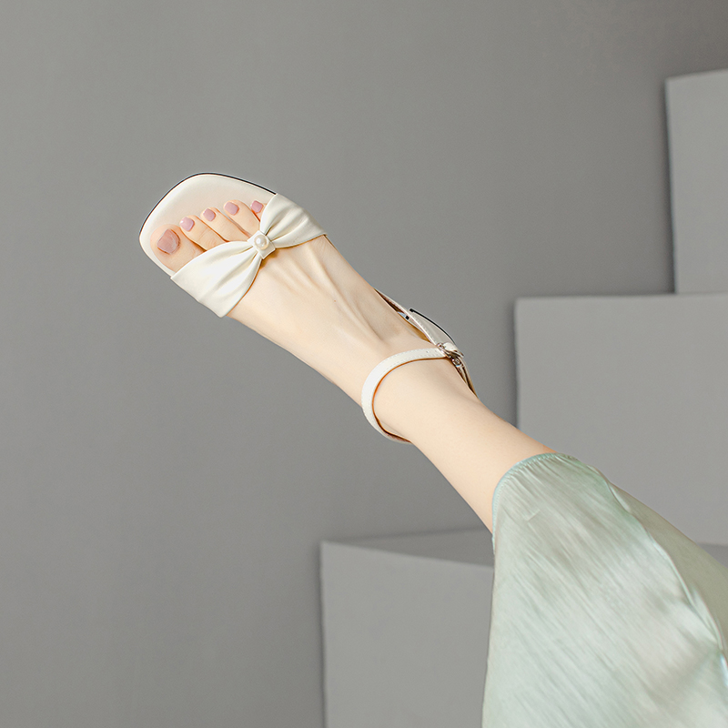 Minimalist Fairy Style Genuine Leather Open-Toe Mid-Heel Chunky Strap Sandals for Women - Summer 90s Inspired Minimalist Fairy Style Genuine Leather Open-Toe Mid-Heel Chunky Strap Sandals for Women - Summer 90s Inspired