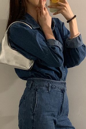 Minimalist French Crescent Shaped Underarm Bag for Women - Unique Silver Shoulder Handbag for Summer Style