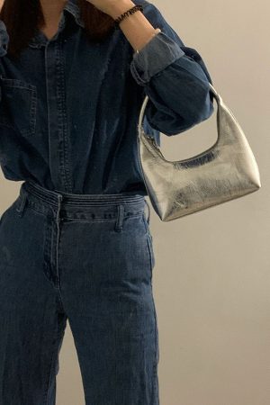 Minimalist French Crescent Shaped Underarm Bag for Women - Unique Silver Shoulder Handbag for Summer Style