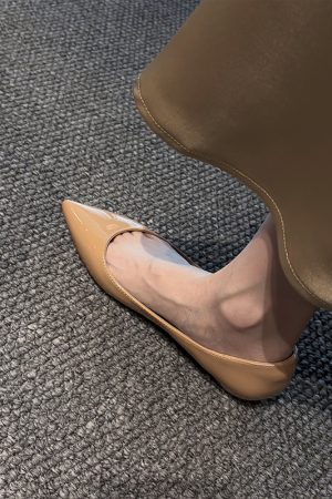 Minimalist Genuine Leather Pointed Flat Shoes for Women - Elegant and Versatile OL Style, Comfortable Deer and Nara Design