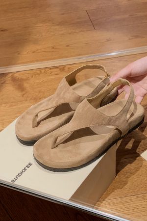 Minimalist Herringbone Sheepskin Thong Sandals for Women - Retro Flat Flip-Flops for Summer Vacation