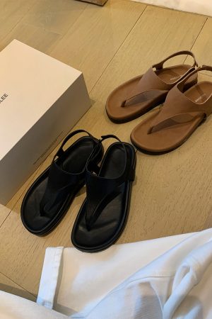 Minimalist Herringbone Sheepskin Thong Sandals for Women - Retro Flat Flip-Flops for Summer Vacation