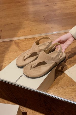 Minimalist Herringbone Sheepskin Thong Sandals for Women - Retro Flat Flip-Flops for Summer Vacation