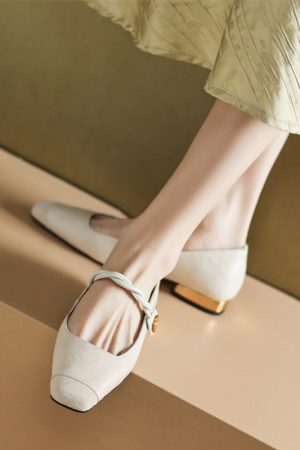 Minimalist Square-Toe One-Strap Mary Jane Shoes for Women - Versatile French Fashion Shallow Mouth Style